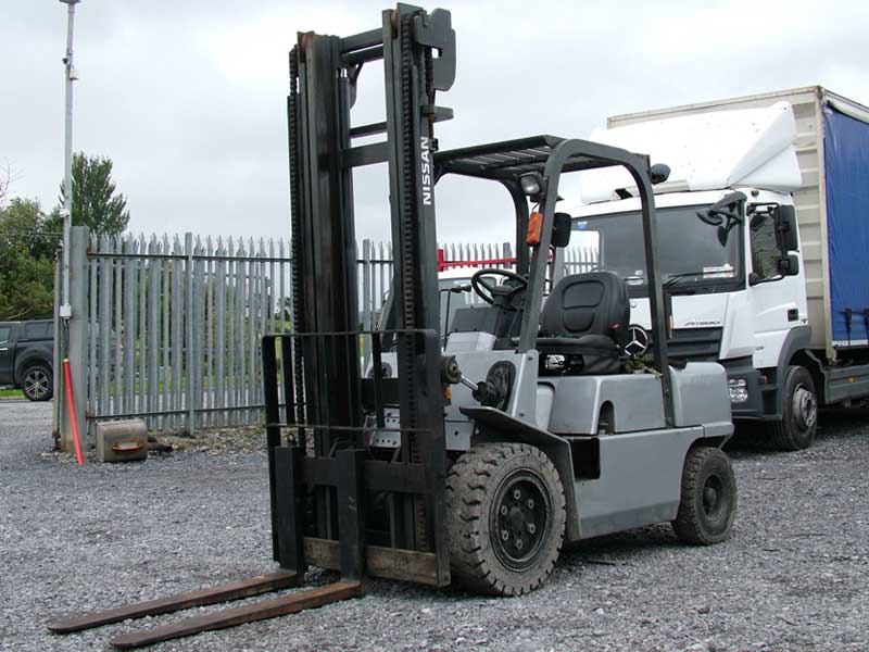 Nissan 3 ton forklift